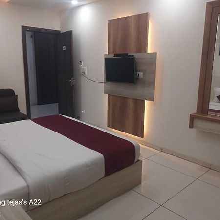 Super Hotel O Taste Of Temple Bhopal Exterior foto